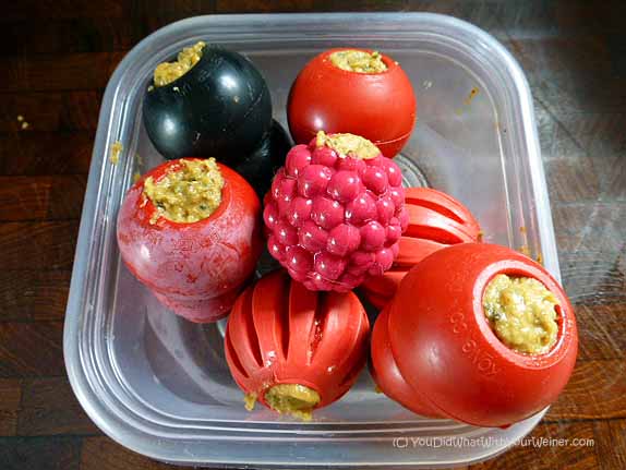Low Calorie Peanut Butter, Banana, Coconut Kong Stuffing